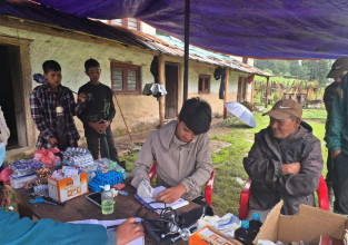 गोठालाको उपचार गर्न बागलुङमा जंगलको चरन क्षेत्रमै स्वास्थ्य शिविर